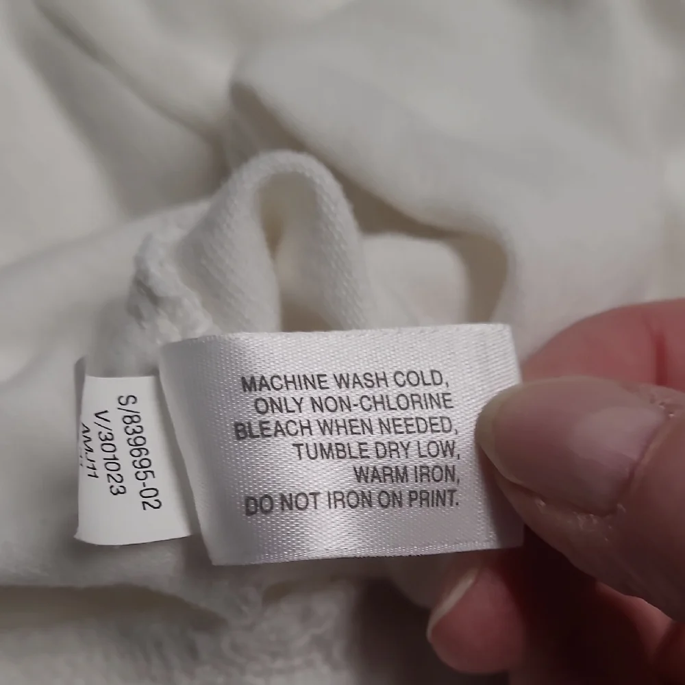 Old Navy White California Graphic Sweatshirt - Picture 6 of 6